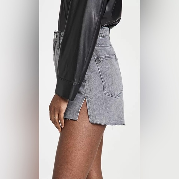 NWT WeWoreWhat Denim The Boyfriend Short, Side Slits, Raw Hem in Washed Grey, 24 - Picture 1 of 16